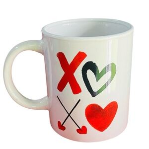 Heart and XOXO Design Mug